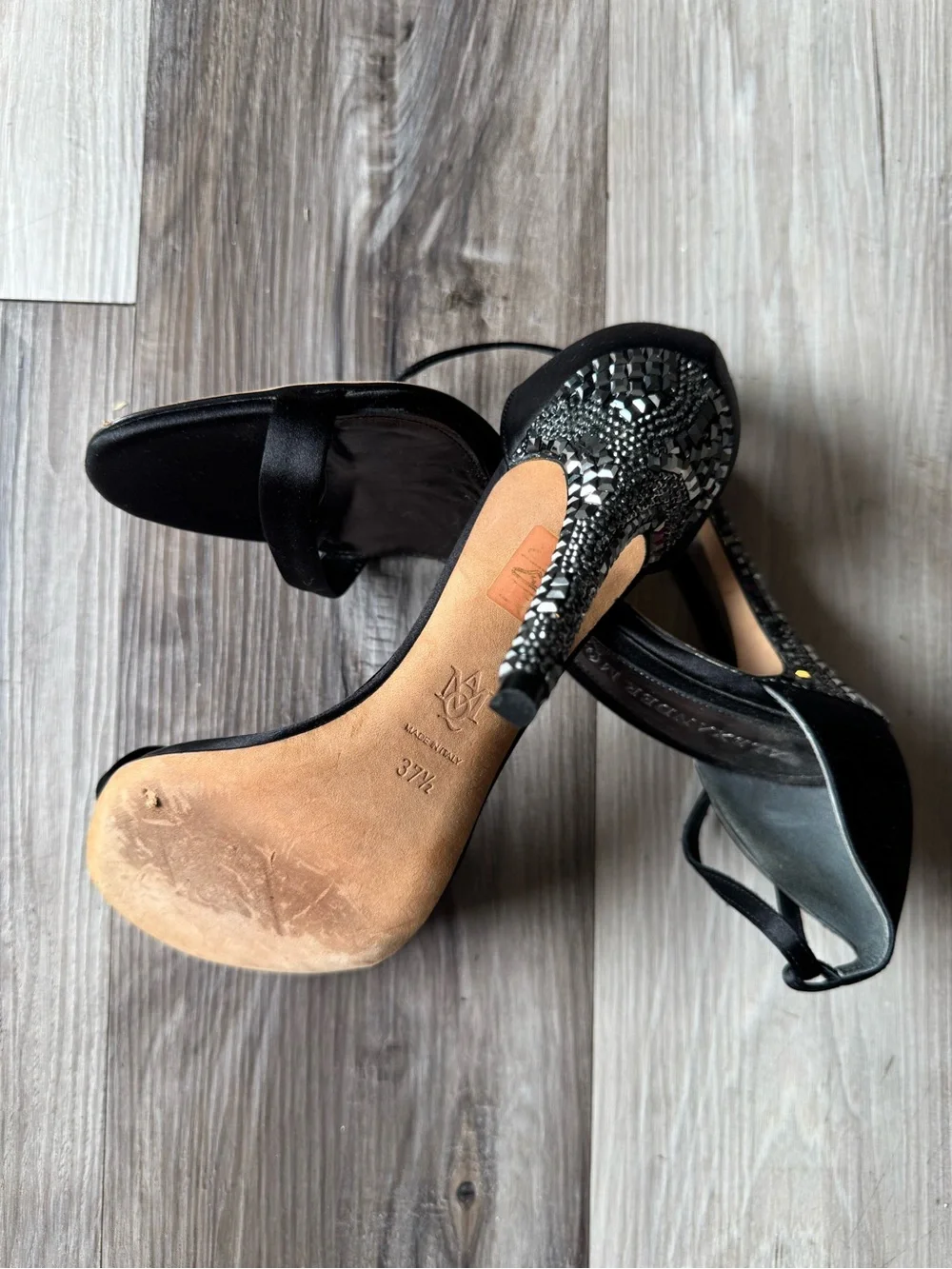 Alexander McQueen sophisticated open